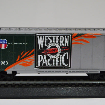 Value Trains 40-006 40' PS-1 Boxcar Western Pacific Heritage Scheme #1953 HO Scale - side view