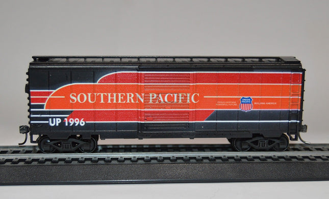 Value Trains 40-007 40' PS-1 Boxcar Southern Pacific Heritage Scheme #1996 HO Scale