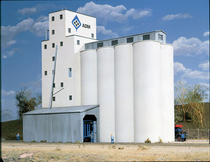 Walthers Cornerstone 933-3022 | ADM Concrete Grain Elevator | HO Scale Plastic Building Kit