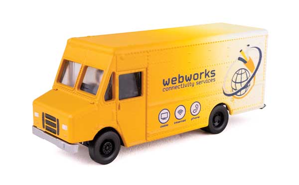 Walthers SceneMaster 949-12119 Morgan Olson Route Star Van Cable Internet Service HO Scale - side view