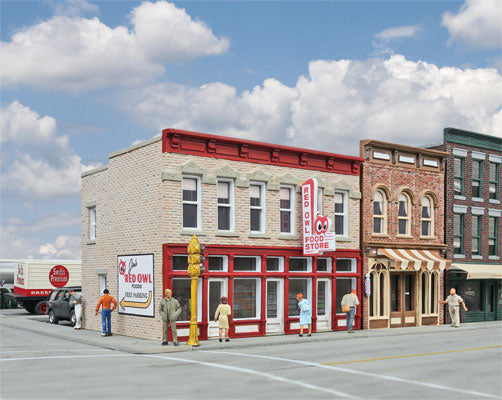 Walthers 933-3472 Jim's Red Owl Food Store Kit HO Scale - assembled model scene