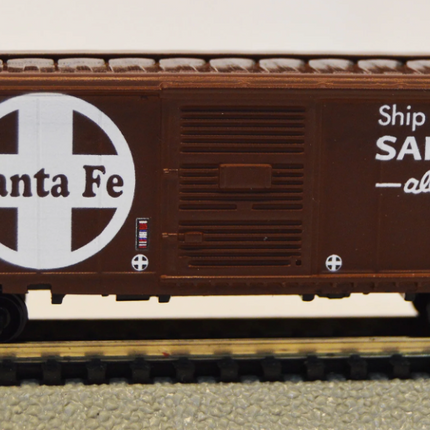 Value Trains 40-300 40' PS-1 Boxcar Santa Fe ATSF #39723 HO Scale - brown all the way slogan scheme, side view