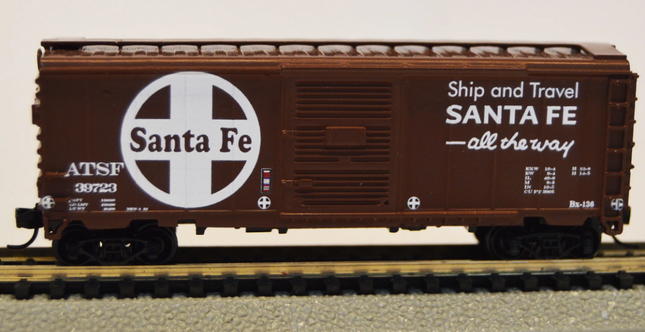 Value Trains 40-300 40' PS-1 Boxcar Santa Fe ATSF #39723 HO Scale - brown all the way slogan scheme, side view