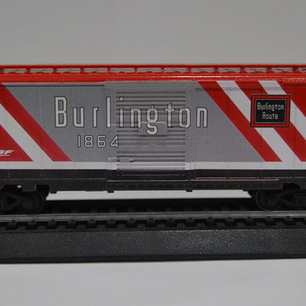 Value Trains 40-208 HO 40' PS-1 Boxcar BNSF Burlington Heritage #1864 - side view