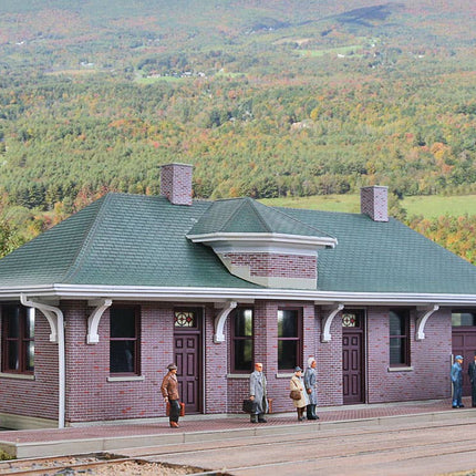 Walthers Cornerstone 4054 | Pella Depot Building Kit | HO Scale