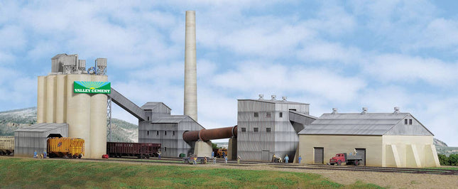 Walthers Cornerstone 933-3098 Valley Cement Plant kit HO scale - box art
