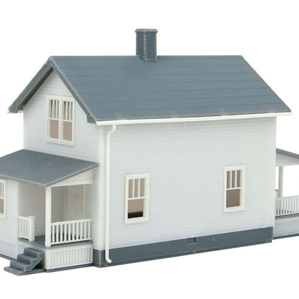 Walthers Cornerstone 933-3790 | Company House (2-Pack) | HO Scale model home with porch and tarpaper roof.