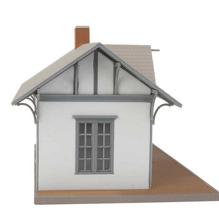 Walthers Cornerstone 933-3532 | Golden Valley Depot – Plastic Building Kit | HO Scale model side view with detailed architecture.