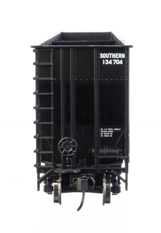 WalthersMainline 910-6776 | 73'3" Greenville 7,000 Cubic Foot Wood Chip Hopper - Ready to Run - Southern Railway #134175 (black, white; small name & number) | HO Scale