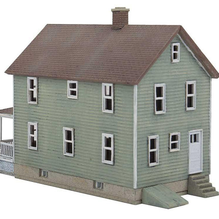 Walthers Cornerstone 933-3888 | Two-Story Frame House | N Scale
