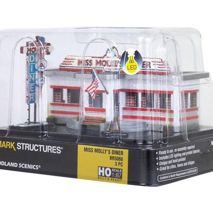 Woodland Scenics 5066 | Miss Molly's Diner | HO Scale