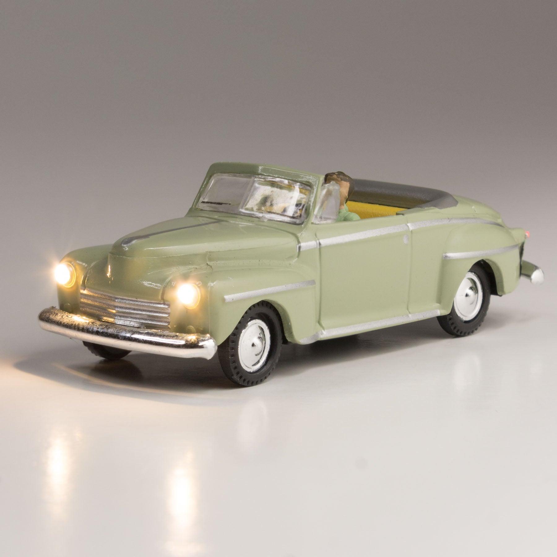 Woodland Scenics 5594 | Just Plug® Vehicles - Cool Convertible | HO Scale